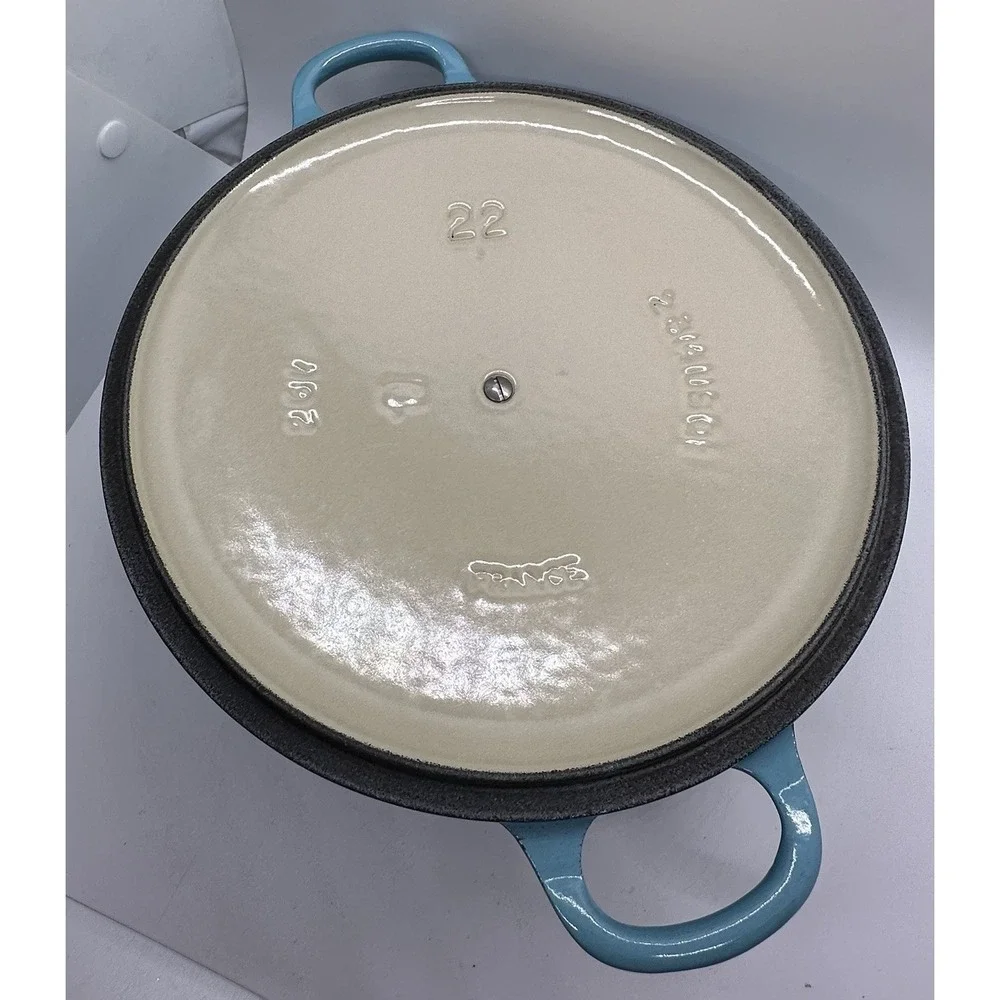 Le Creuset authentic le